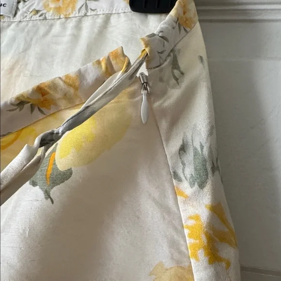 Banana Republic Vintage Silk Skirt - Picture 5 of 6